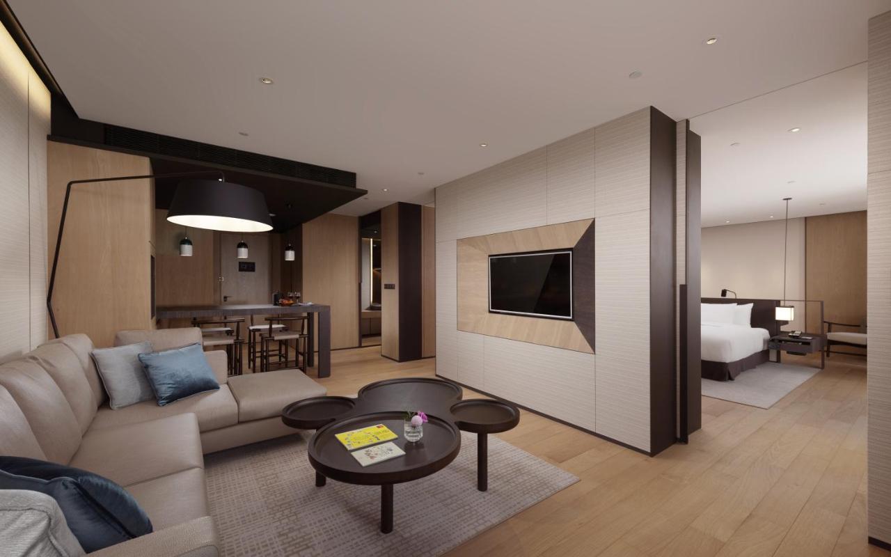 คราวน์ พลาซา ไท่หนาน Hotel ไถหนาน ภายนอก รูปภาพ A suite at the hotel
