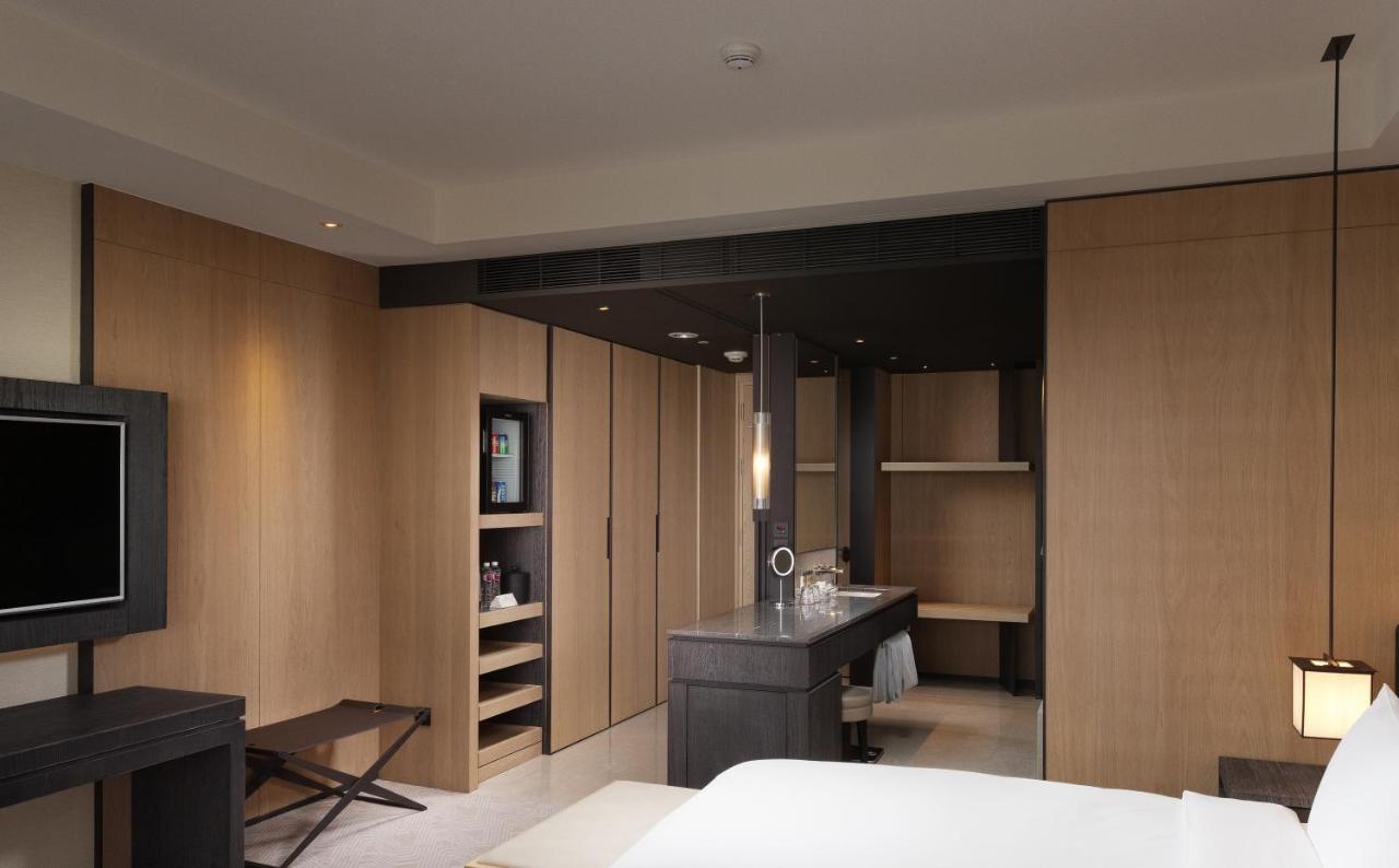 คราวน์ พลาซา ไท่หนาน Hotel ไถหนาน ภายนอก รูปภาพ A room at the hotel