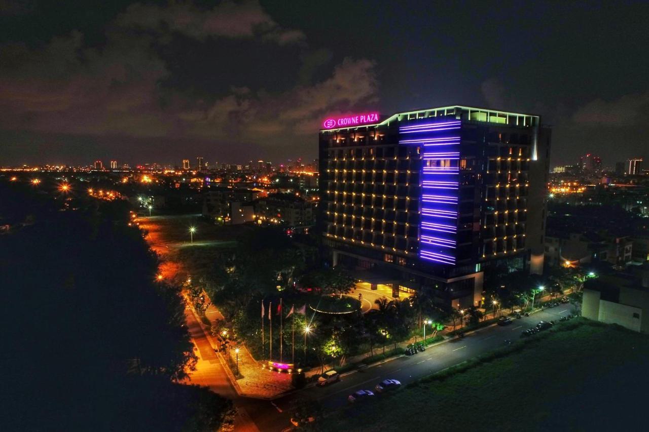 คราวน์ พลาซา ไท่หนาน Hotel ไถหนาน ภายนอก รูปภาพ Crown Towers Manila
